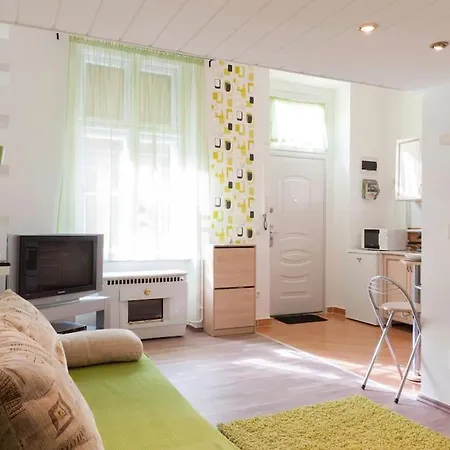 Dora's Calm Nest Over The Chestnut Tree *