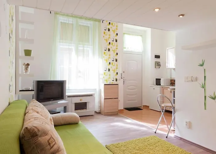 Dora's Calm Nest Over The Chestnut Tree *