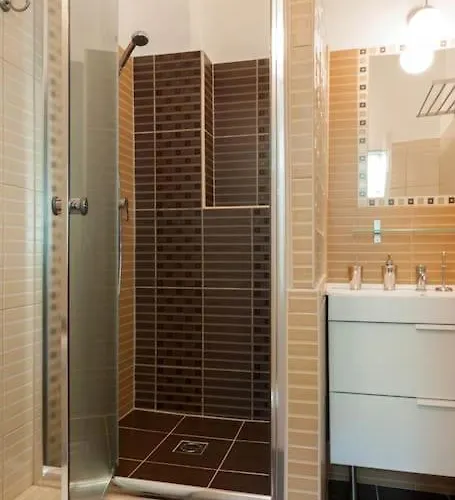 Dora's Calm Nest Over The Chestnut Tree *